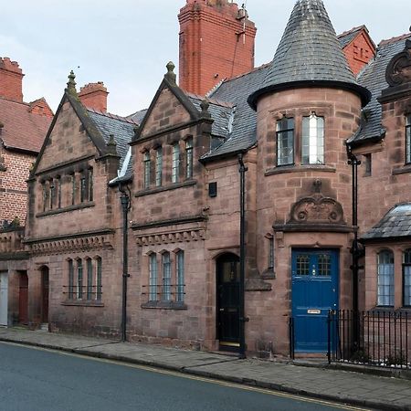In The Heart Of Chester, Historical & Stylish Bagian luar foto